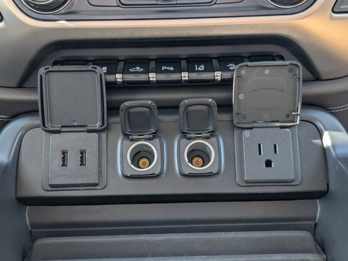 Used 2019 GMC Sierra 2500 Denali w/ Duramax Plus Package image 27