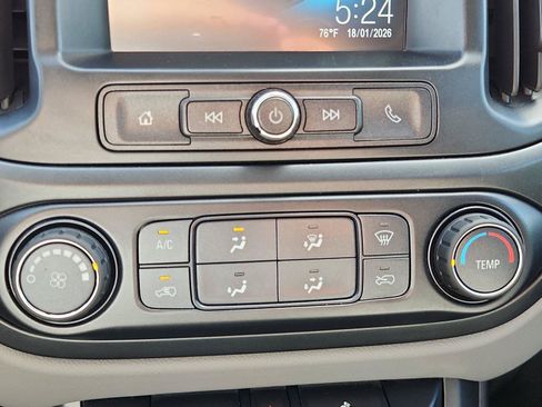 Used 2018 Chevrolet Colorado W/T w/ WT Convenience Package AWD/4WD image 23
