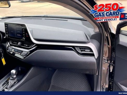 Used 2021 Toyota C-HR LE FWD image 15
