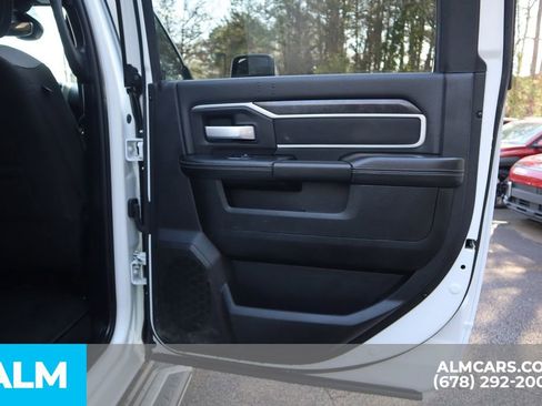 Used 2024 RAM 3500 Big Horn image 23