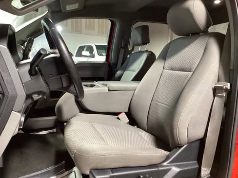 Used 2020 Ford F150 XLT w/ Equipment Group 302A Luxury AWD/4WD image 16