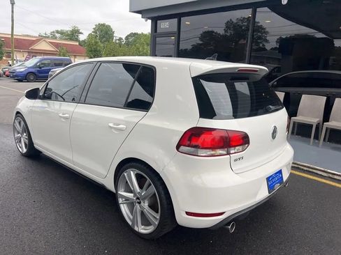 Used 2014 Volkswagen GTI Wolfsburg Edition image 9
