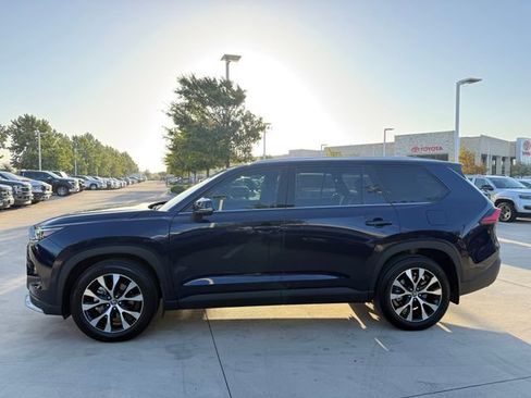 Used 2024 Toyota Grand Highlander AWD Hybrid image 4