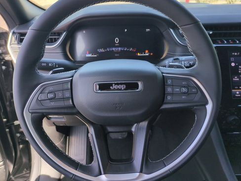 New 2026 Jeep Grand Cherokee Laredo X image 9