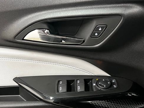 New 2026 Chevrolet Trax LT w/ Sunroof Package image 10