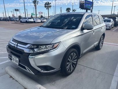 Used 2020 Mitsubishi Outlander ES