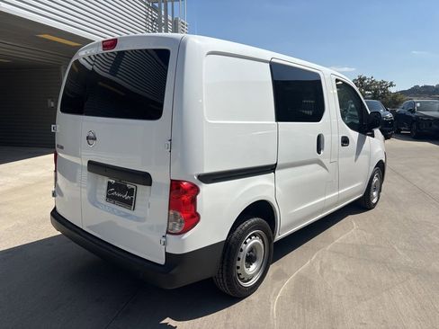 Used 2019 Nissan NV200 S image 6