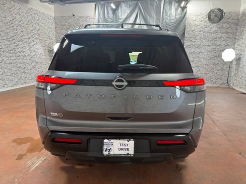 Used 2026 Nissan Pathfinder SV FWD image 6