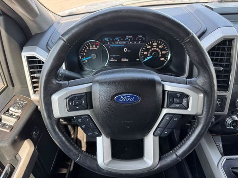 Used 2018 Ford F150 Lariat w/ Equipment Group 502A Luxury AWD/4WD image 11