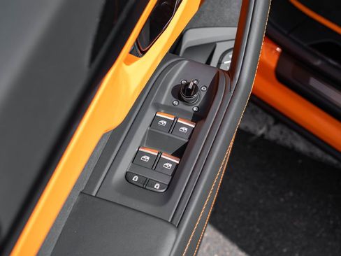 New 2026 Lamborghini Urus SE image 21