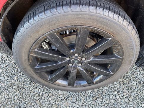 Used 2020 Land Rover Range Rover Velar R-Dynamic S image 25