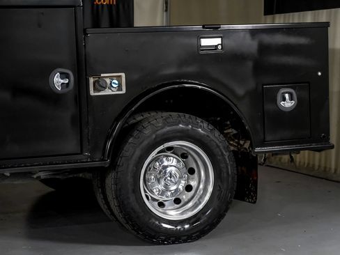 Used 2022 RAM 3500 Limited w/ Towing Technology Group AWD/4WD image 13