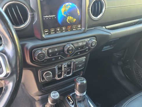 Used 2023 Jeep Wrangler Unlimited Sahara w/ Cold Weather Group AWD/4WD image 11