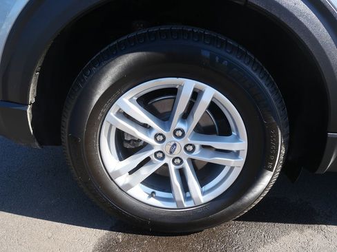 Used 2020 Ford Explorer XLT w/ Equipment Group 202A image 38