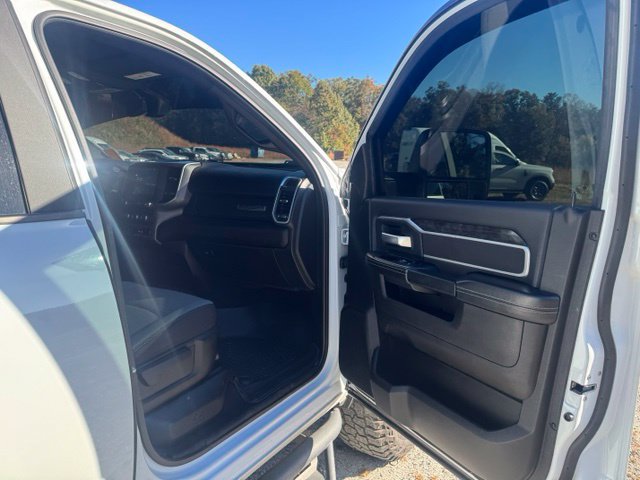Used 2024 RAM 2500 Big Horn AWD/4WD image 17