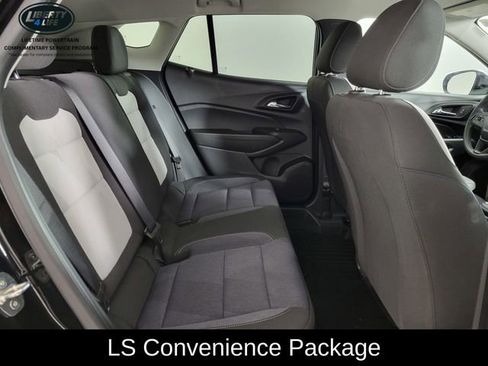Used 2024 Chevrolet Trax LS w/ LS Convenience Package image 17