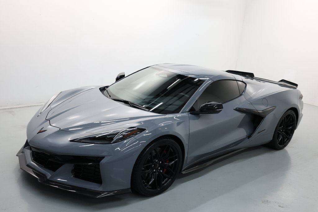 Used 2024 Chevrolet Corvette Z06 w/ Stealth Interior Trim Package RWD image 68