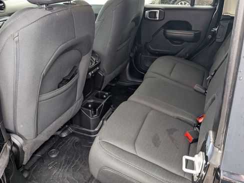 Used 2019 Jeep Wrangler Unlimited Sport S image 25