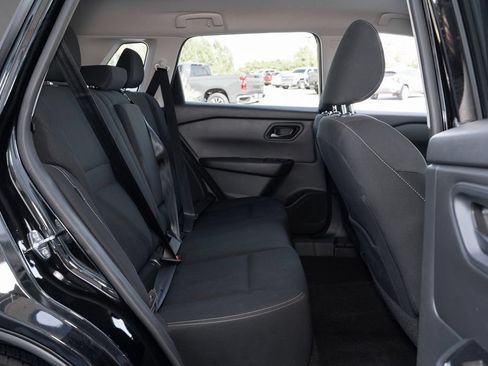 Used 2024 Nissan Rogue S AWD/4WD image 38