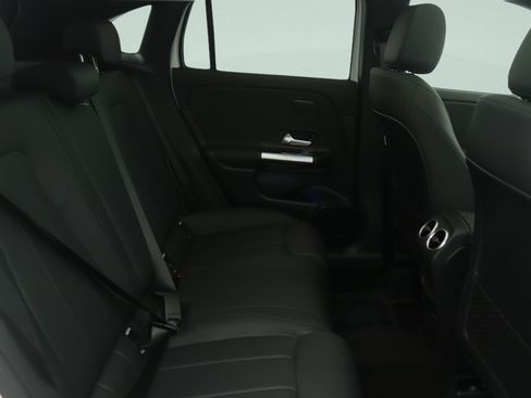 New 2026 Mercedes-Benz GLA 250 4MATIC image 8