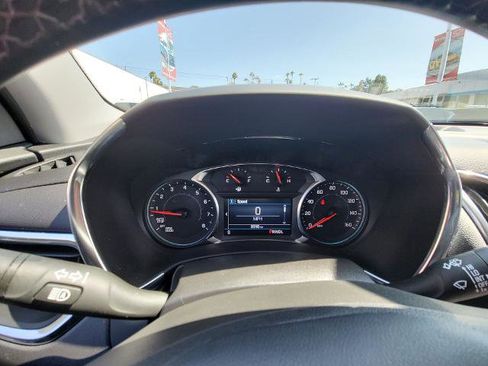 Used 2024 Chevrolet Equinox LT FWD image 11