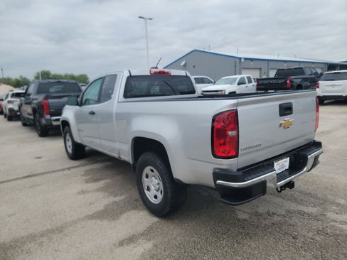 Used 2020 Chevrolet Colorado W/T RWD image 5