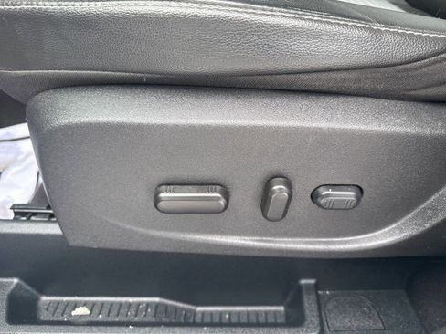 Used 2017 Ford Escape Titanium image 26