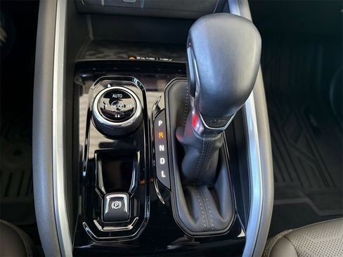 Certified 2024 Chevrolet Colorado ZR2 w/ ZR2 Bison Edition image 16