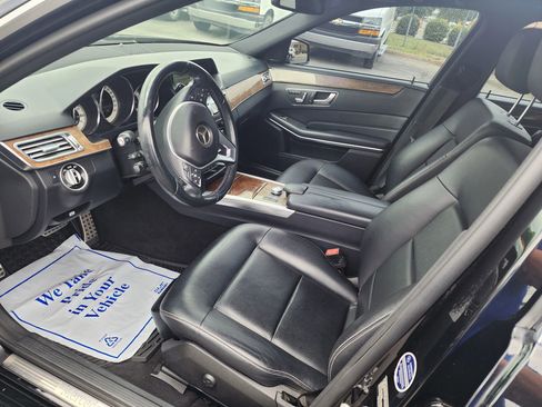 Used 2014 Mercedes-Benz E 350 4MATIC Sedan image 16