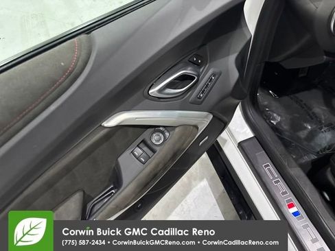 Used 2018 Chevrolet Camaro ZL1 image 12