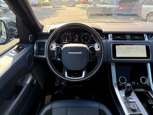 Used 2021 Land Rover Range Rover Sport HST image 25