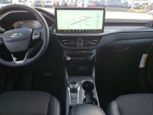 New 2026 Ford Escape SE image 17