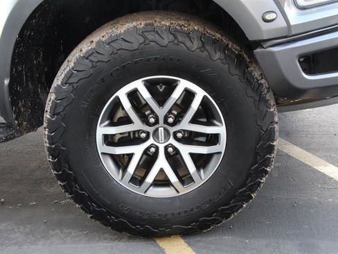 Used 2018 Ford F150 Raptor w/ Equipment Group 802A Luxury image 37