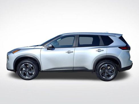 Used 2025 Nissan Rogue SV FWD image 5