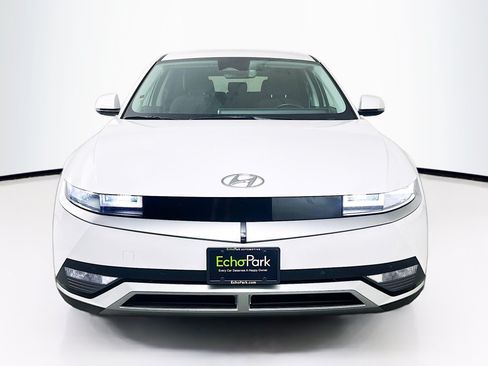 Used 2024 Hyundai Ioniq 5 SEL RWD image 2