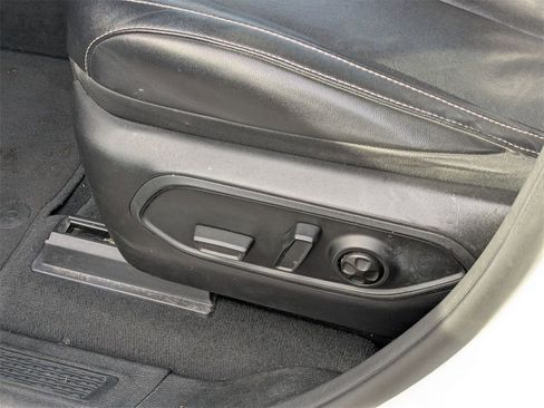 Used 2023 Jeep Grand Cherokee L Limited w/ Trailer Tow Group (B) image 18