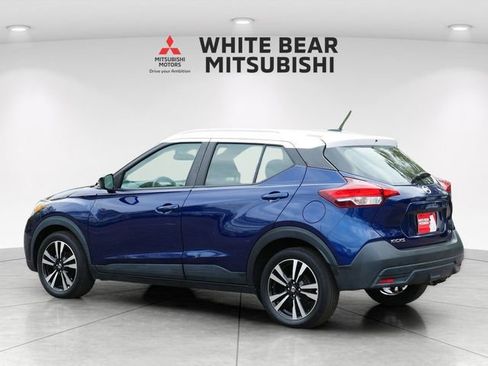 Used 2019 Nissan Kicks SV FWD image 4