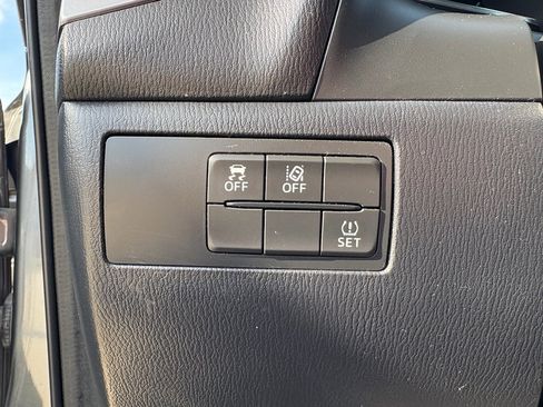 Used 2018 MAZDA MAZDA3 Grand Touring w/ Premium Equipment Package image 8