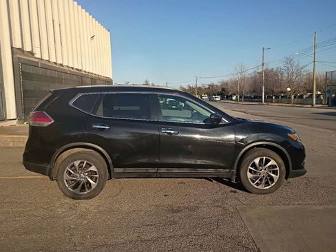 Used 2016 Nissan Rogue SL w/ SL Premium Package image 4