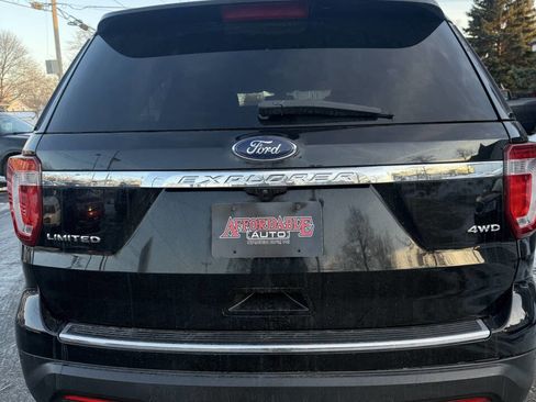 Used 2018 Ford Explorer Limited w/ Ford Safe & Smart Package image 17