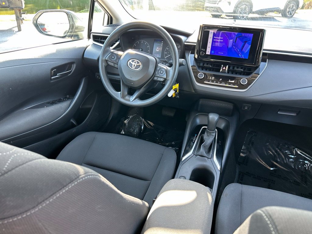 Used 2024 Toyota Corolla LE FWD image 10