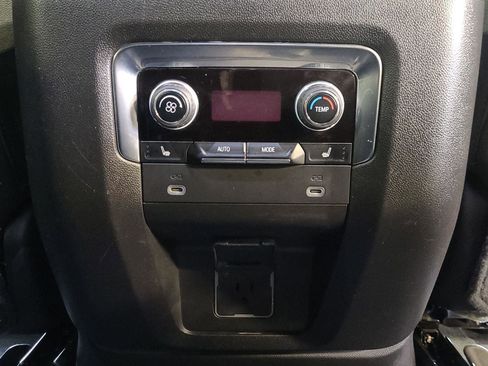 Used 2023 Chevrolet Tahoe Premier image 22