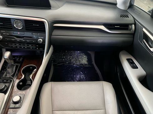 Used 2017 Lexus RX 350 FWD w/ Premium Package image 16