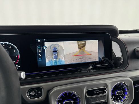 Used 2025 Mercedes-Benz G 63 AMG 4MATIC image 33