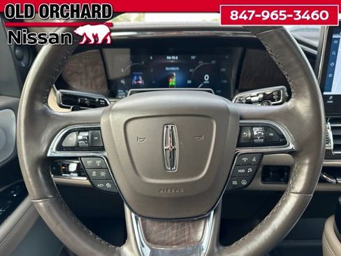 Used 2022 Lincoln Navigator Reserve image 23