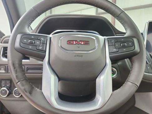 Used 2022 GMC Yukon SLT w/ SLT Luxury Package AWD/4WD image 25