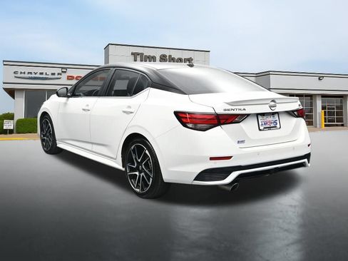Used 2025 Nissan Sentra SR w/ SR Premium Package FWD image 3