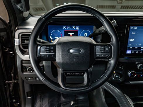Used 2025 Ford F250 Platinum w/ FX4 Off-Road Package image 18