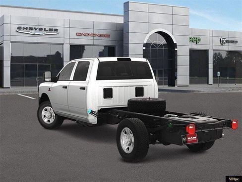 New 2024 RAM 3500 Tradesman w/ Safety Group AWD/4WD image 5