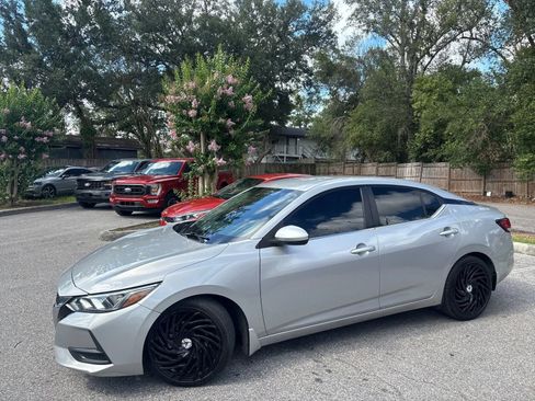 Used 2021 Nissan Sentra SV FWD image 3